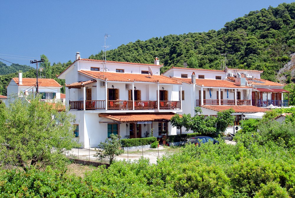 PANORMOS MAISONETTES